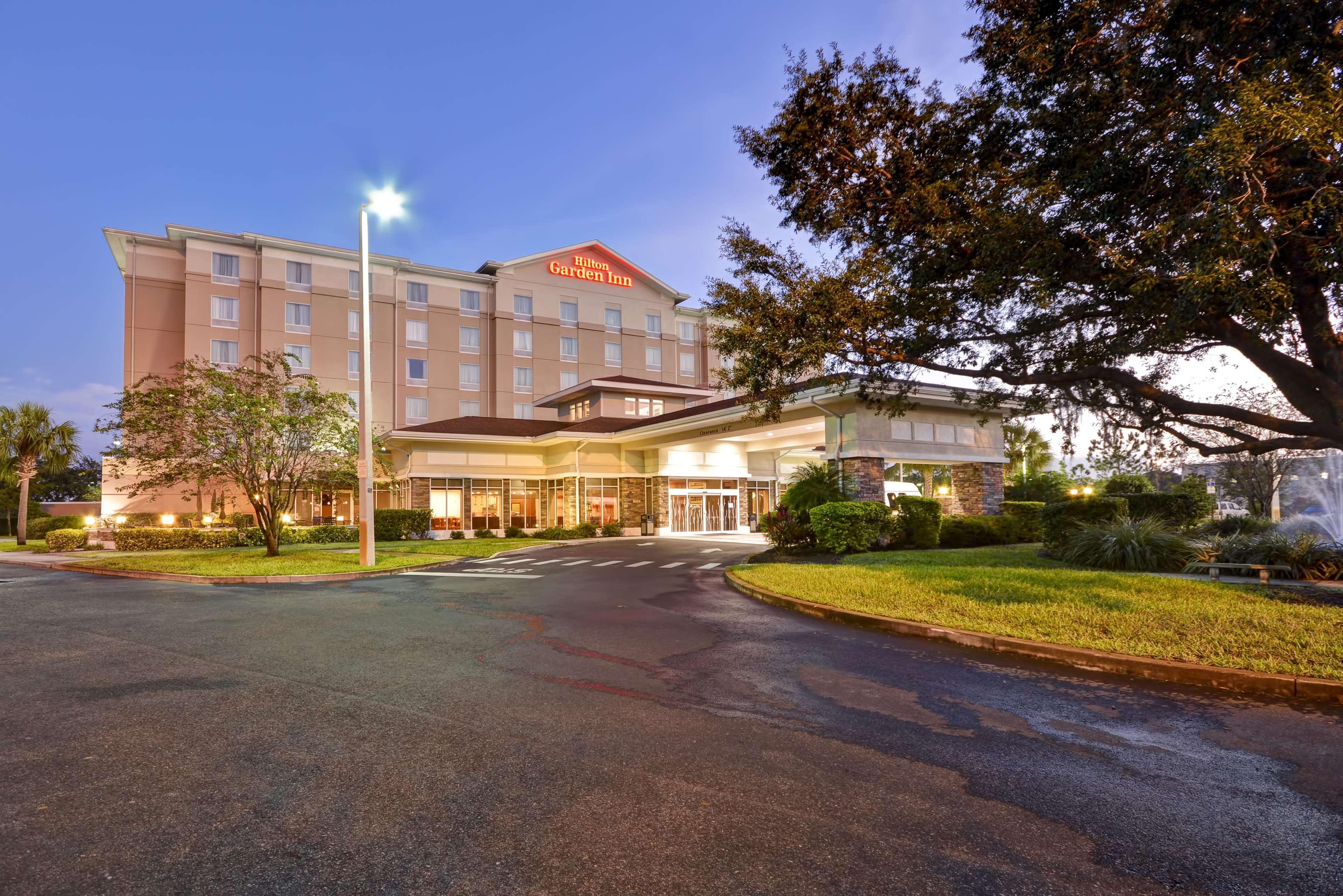 Hilton Garden Inn Tampa Riverview Brandon Exterior photo