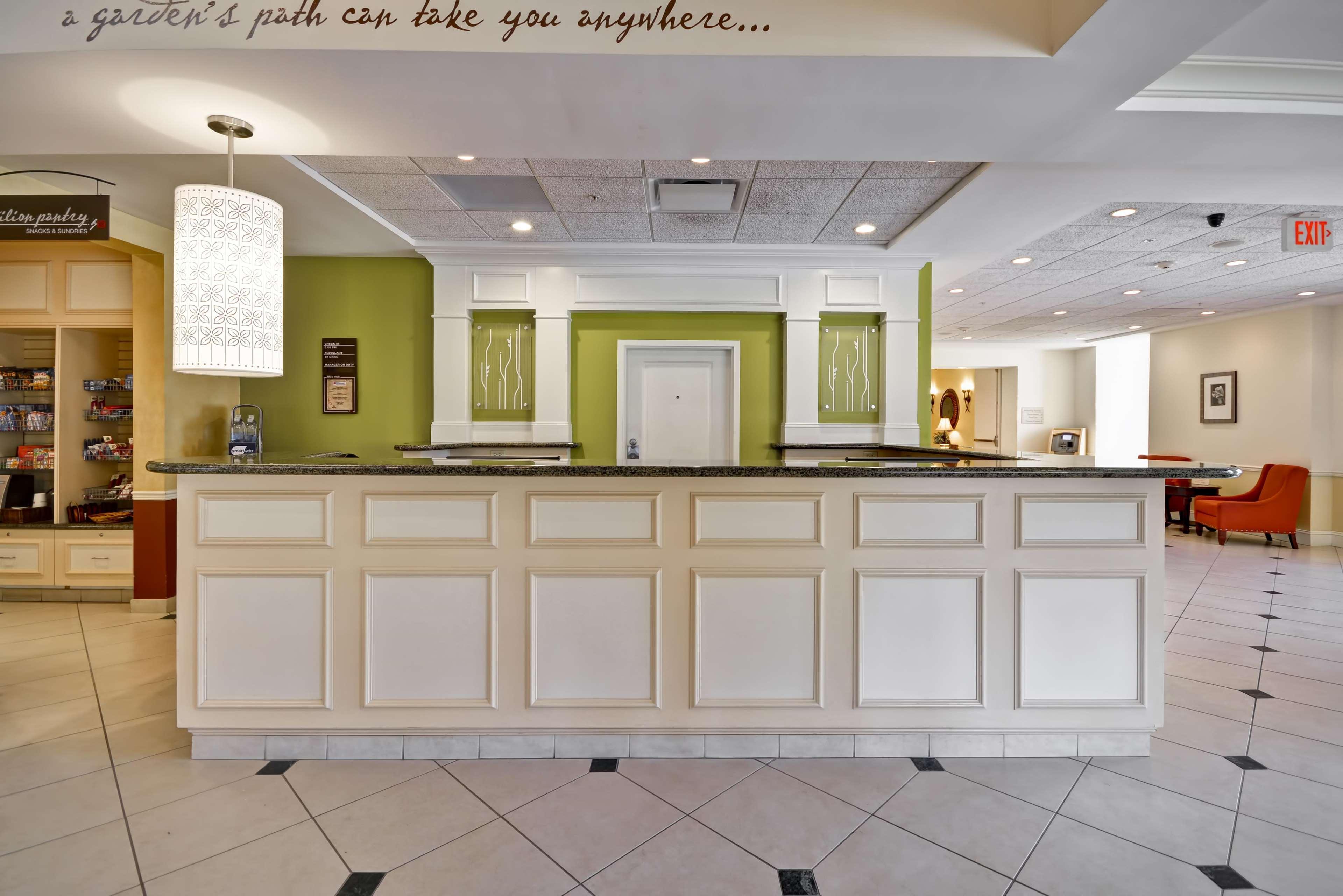 Hilton Garden Inn Tampa Riverview Brandon Exterior photo